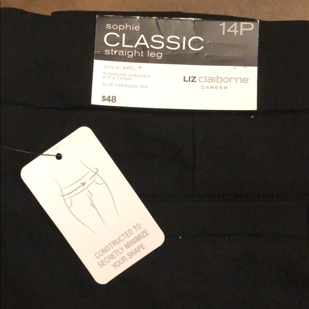 Liz Claiborne dress pant. NWT